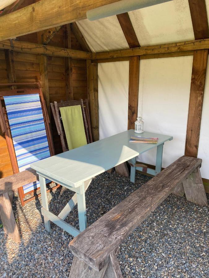 Mill Haven Place Glamping-Yurt 1 Talbenny 외부 사진