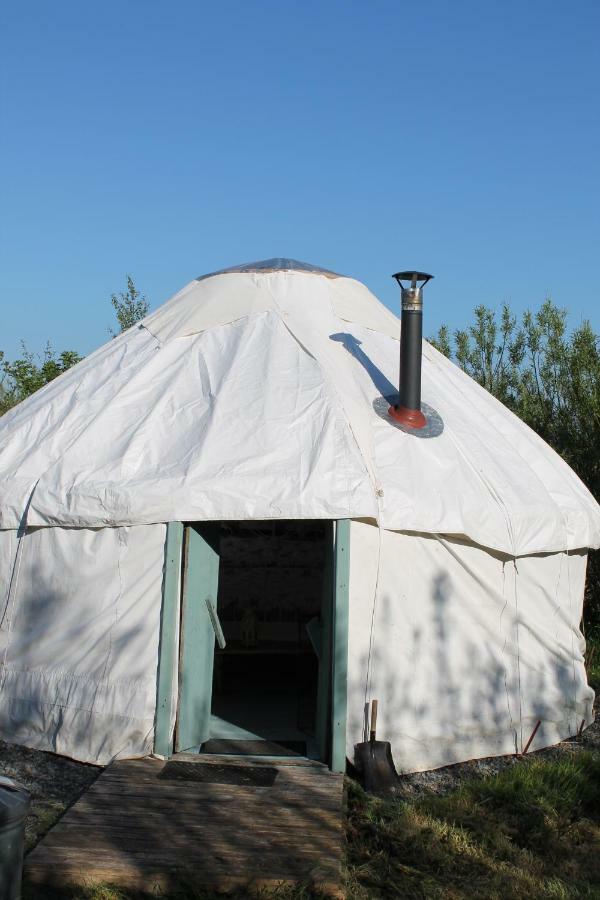Mill Haven Place Glamping-Yurt 1 Talbenny 외부 사진