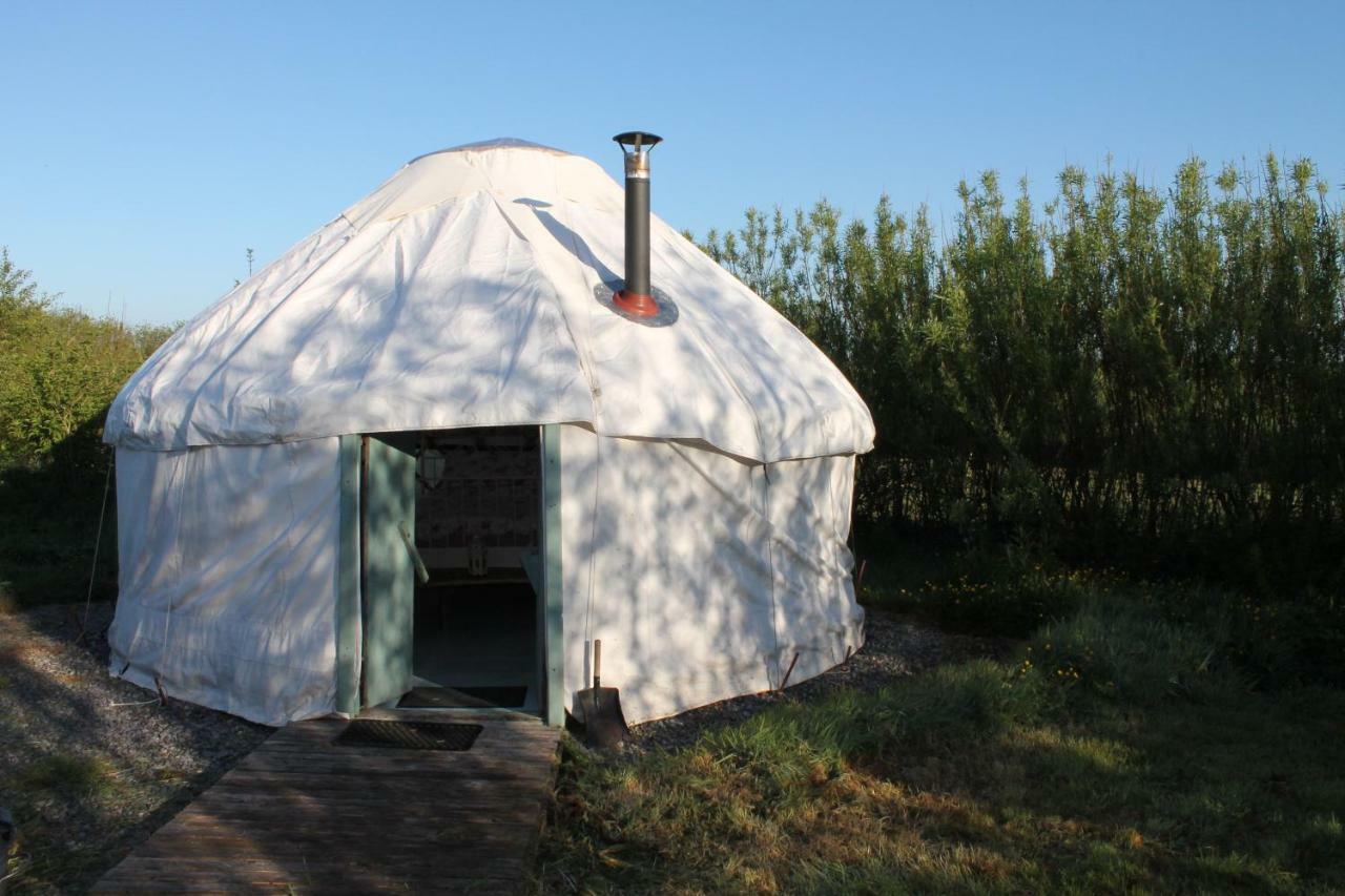 Mill Haven Place Glamping-Yurt 1 Talbenny 외부 사진