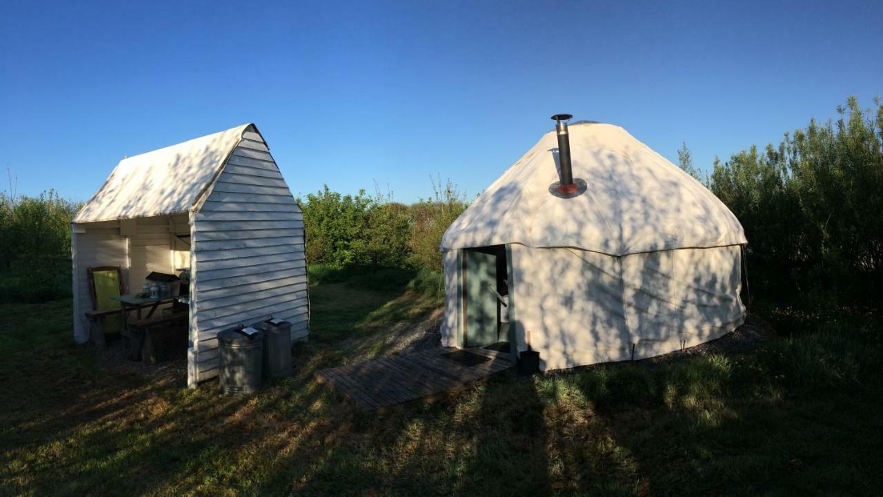 Mill Haven Place Glamping-Yurt 1 Talbenny 외부 사진