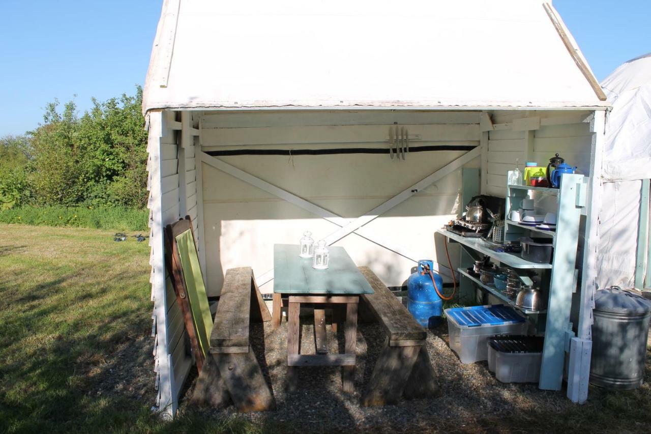 Mill Haven Place Glamping-Yurt 1 Talbenny 외부 사진